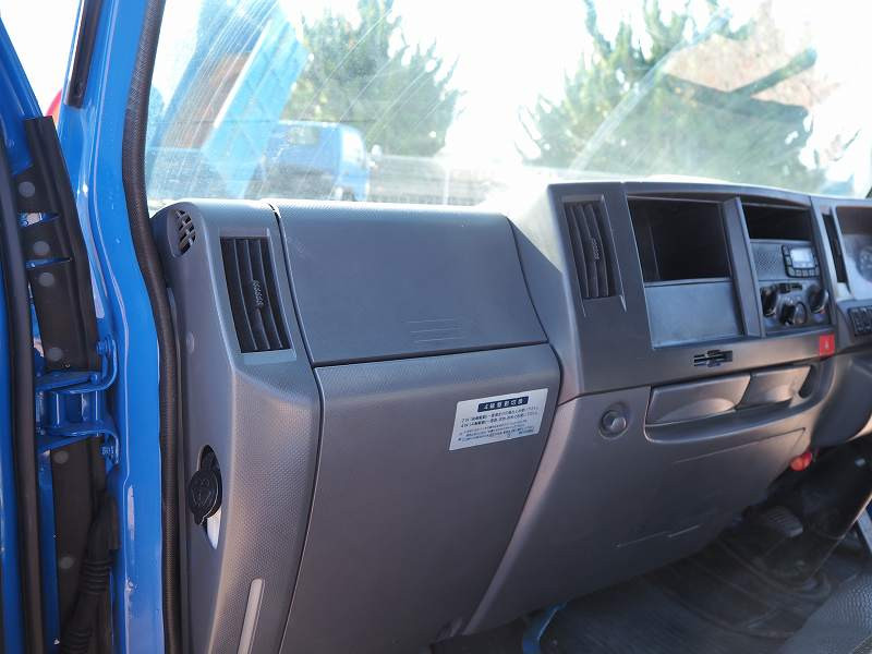 いすゞ エルフ TPG-NKS85AN(4WD)の写真44
