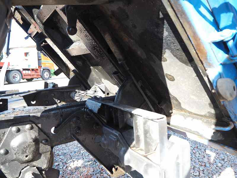 いすゞ エルフ TDG-NKS85AD(4WD)の写真34