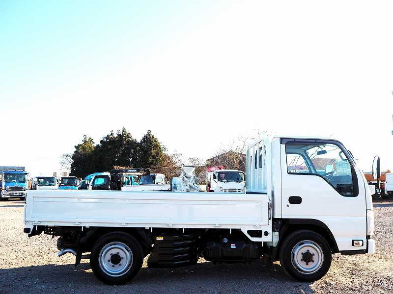 いすゞ エルフ TRG-NHS85A(4WD)の写真6