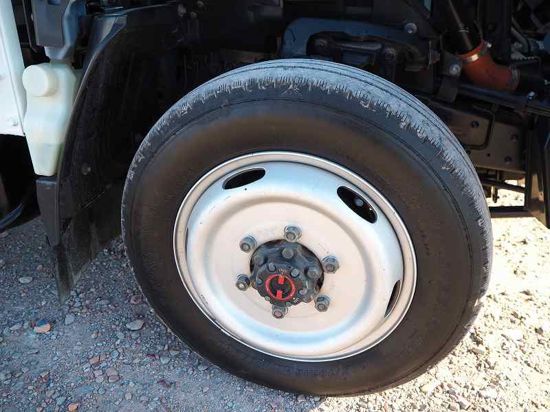 いすゞ エルフ TRG-NHS85A(4WD)の写真11