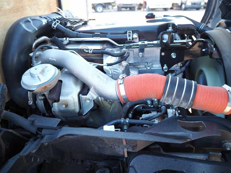 いすゞ エルフ TRG-NHS85A(4WD)の写真13