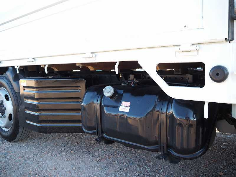 いすゞ エルフ TRG-NHS85A(4WD)の写真15