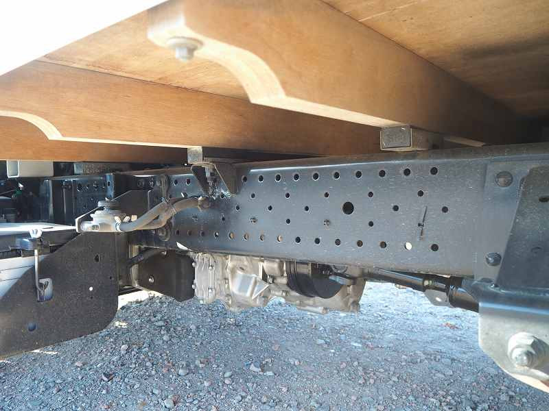 いすゞ エルフ TRG-NHS85A(4WD)の写真25