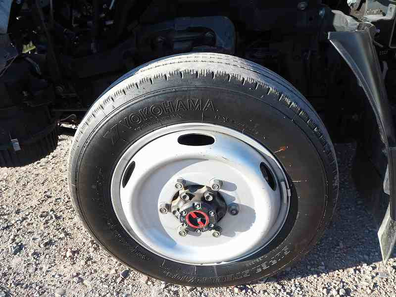 いすゞ エルフ TRG-NHS85A(4WD)の写真27