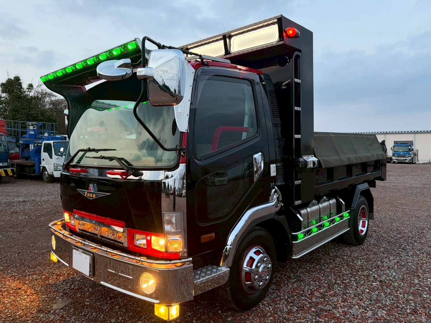 三菱 ファイター KK-FK71HC(2WD)｜中古トラックなら【トラック市】