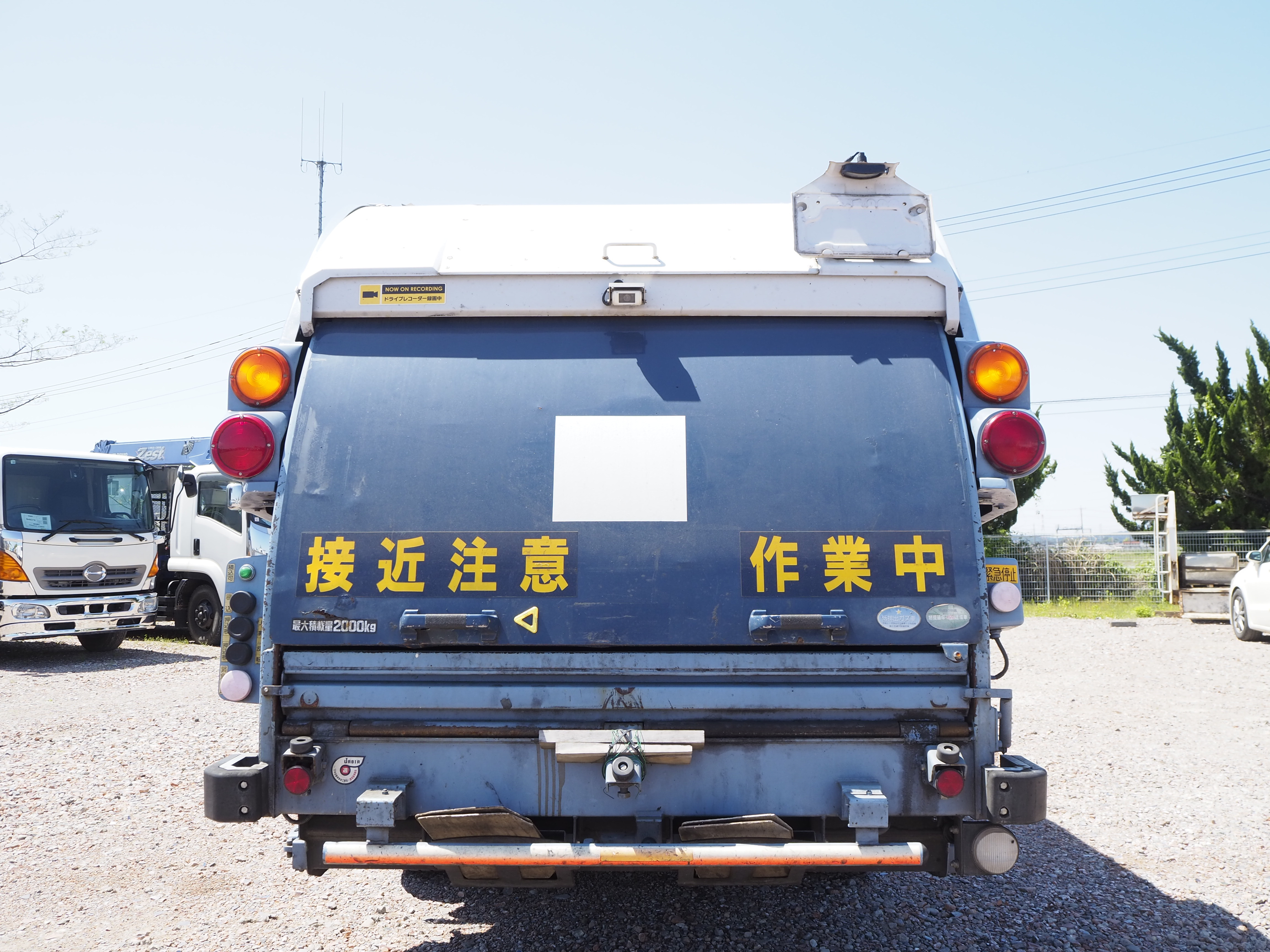 日野デュトロTPG-XZU600X2WD