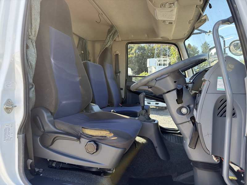 三菱 ファイター SKG-FK62FY(2WD)の写真42