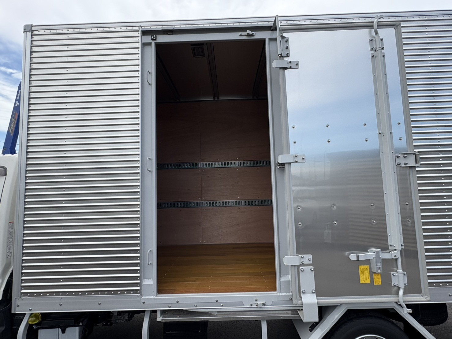 日野 デュトロ 2KG-XZU655M(2WD)の写真8