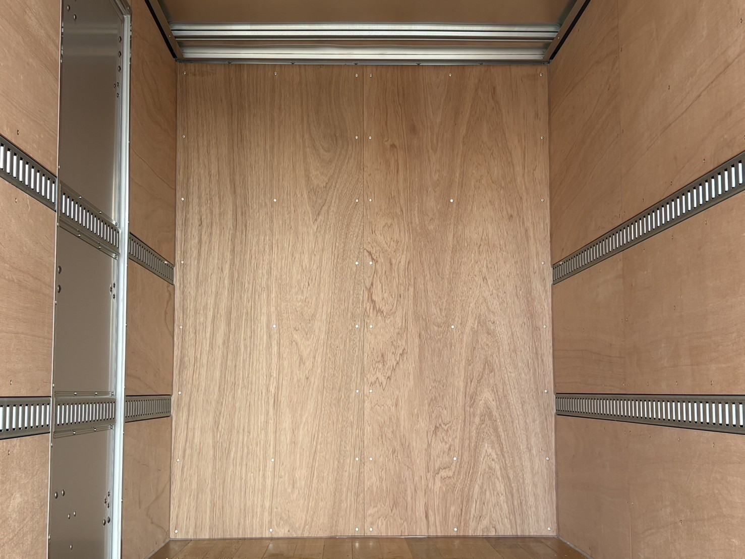 日野 デュトロ 2KG-XZU655M(2WD)の写真15