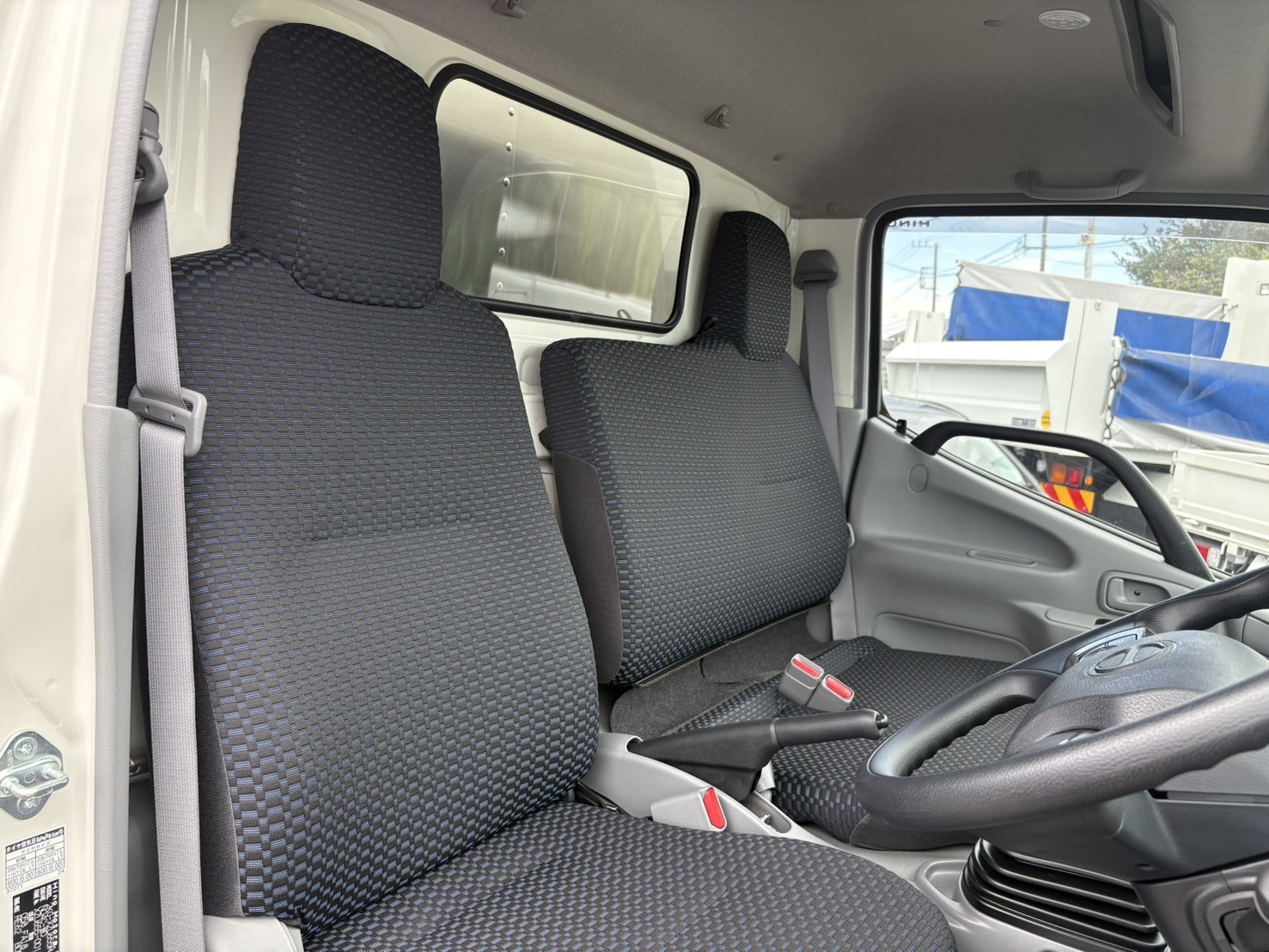 日野 デュトロ 2KG-XZU655M(2WD)の写真23