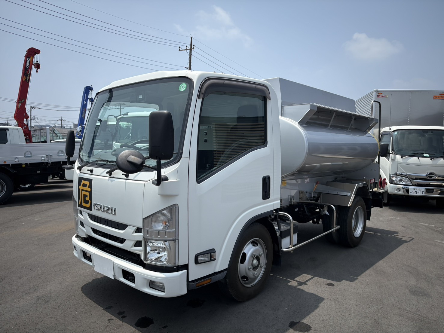 いすゞ エルフ 2RG-NMR88N(2WD)｜中古トラックなら【トラック市】