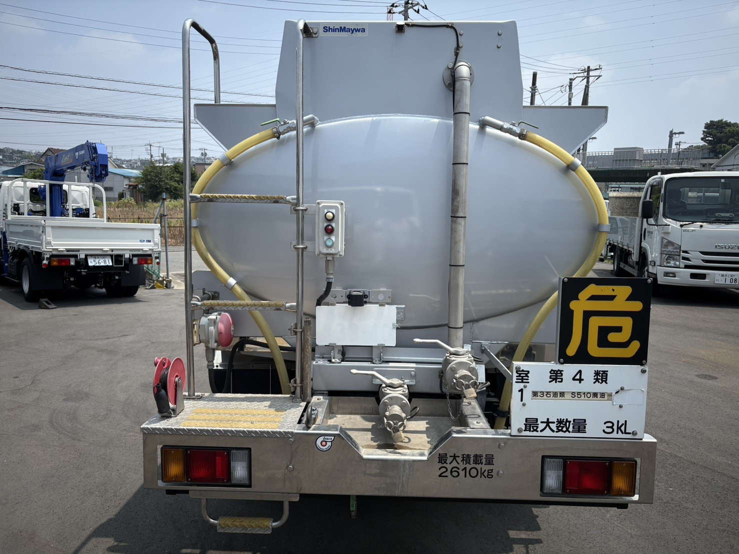 いすゞ エルフ 2RG-NMR88N(2WD)の写真6