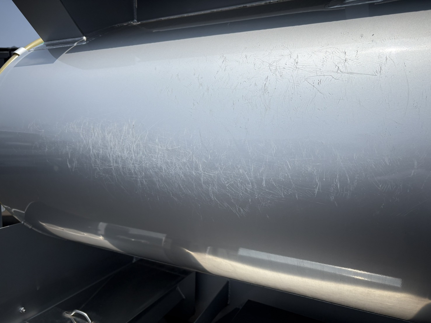 いすゞ エルフ 2RG-NMR88N(2WD)の写真40