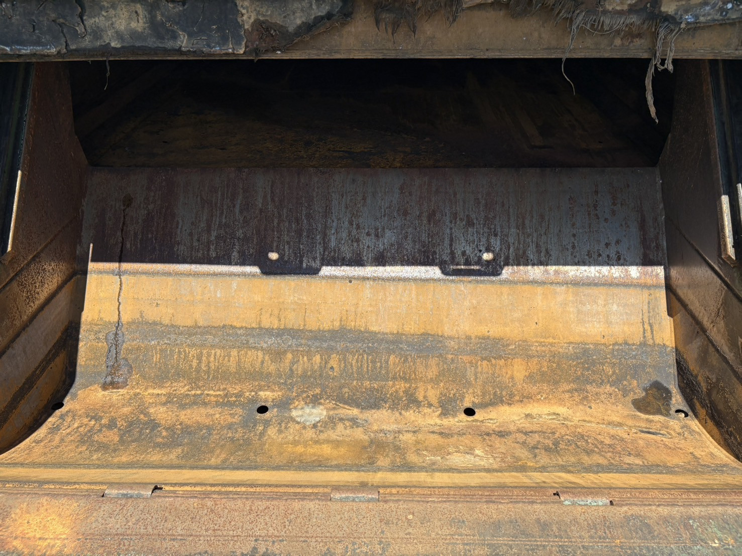 いすゞ エルフ SKG-NPR85YN(2WD)の写真10