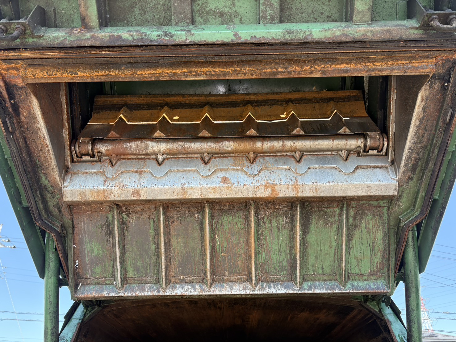 いすゞ エルフ SKG-NPR85YN(2WD)の写真19