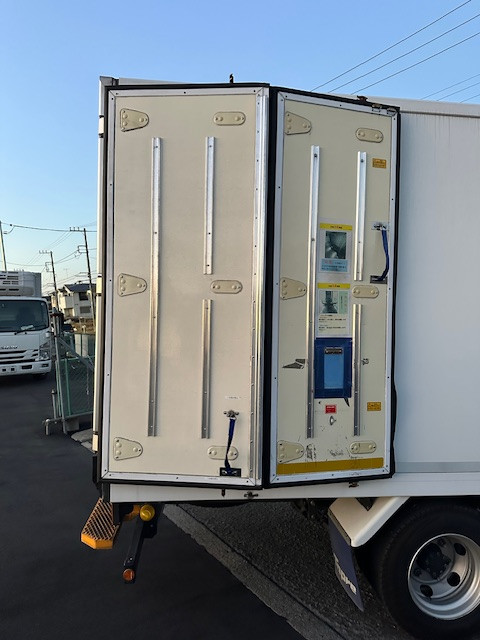 いすゞ エルフ TPR-NPR85AN(2WD)の写真14