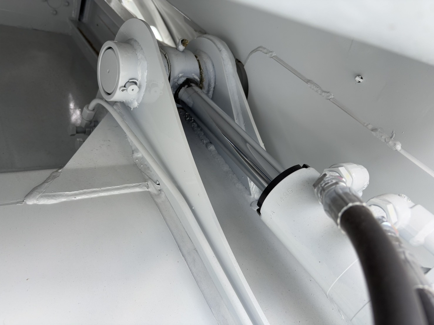 三菱 キャンター 2RG-FEAV0(2WD)の写真13