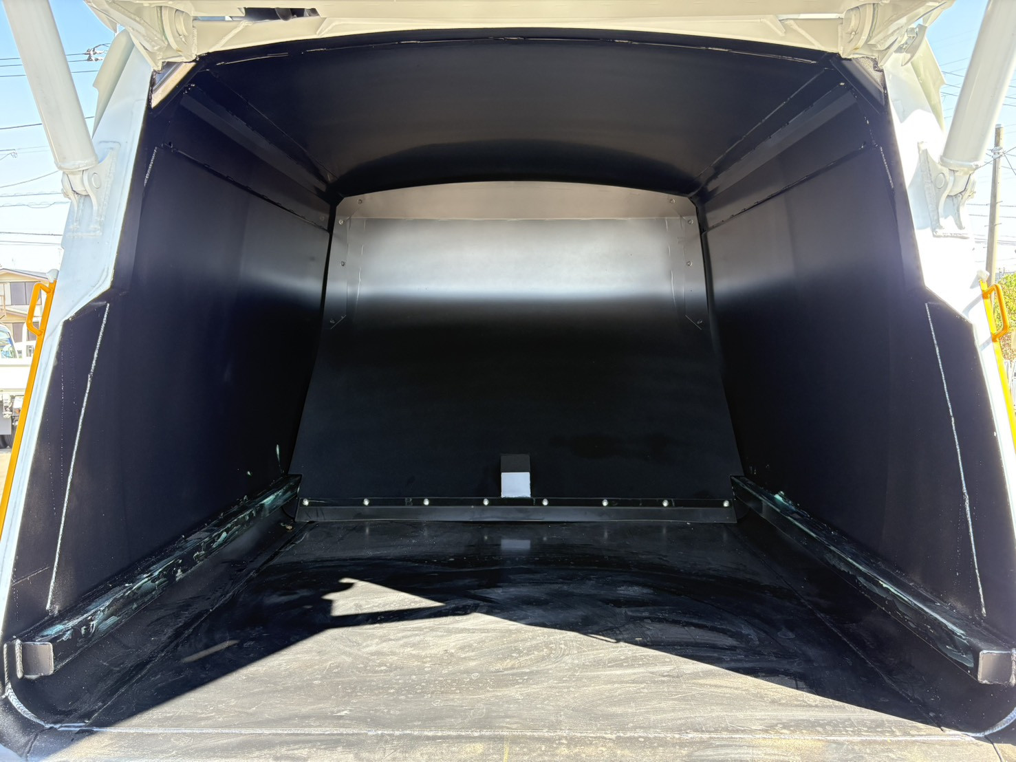 三菱 キャンター 2RG-FEAV0(2WD)の写真17