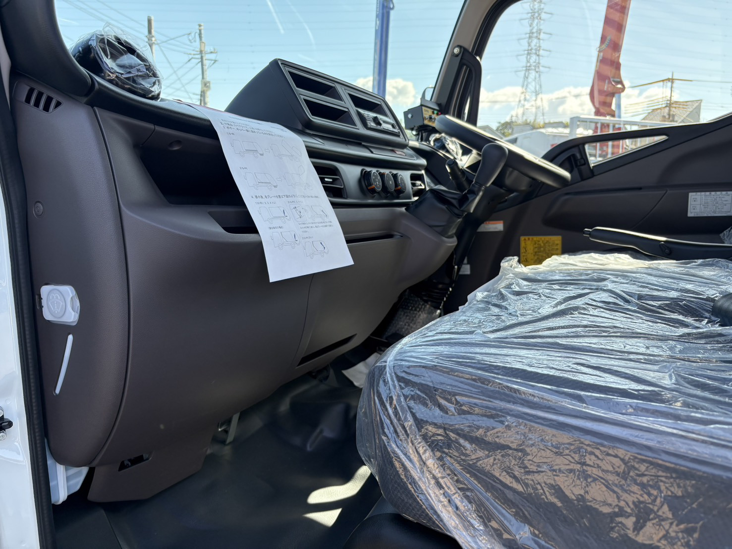 三菱 キャンター 2RG-FEAV0(2WD)の写真39