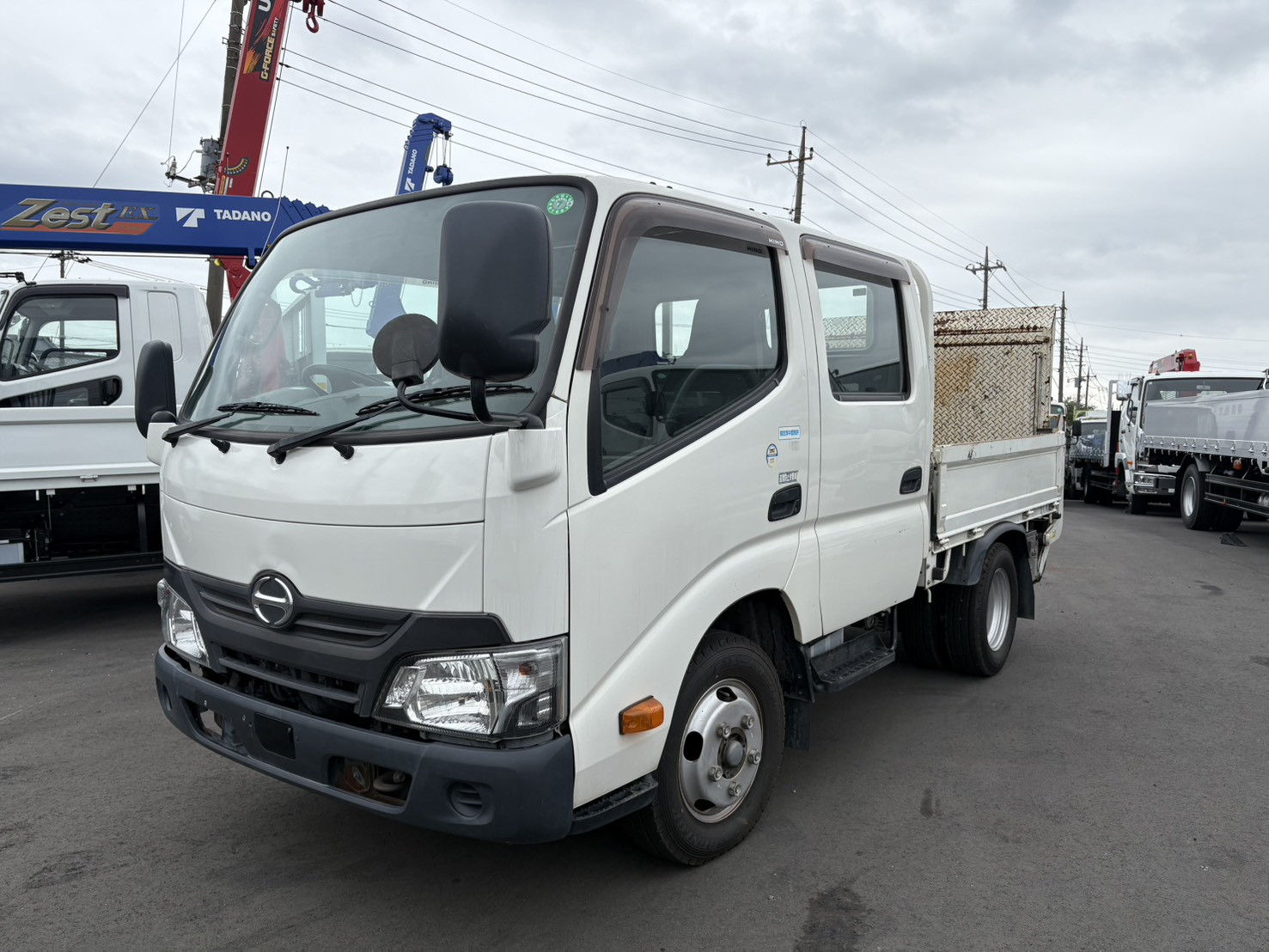 日野 デュトロ TPG-XZU605M(2WD)の写真1