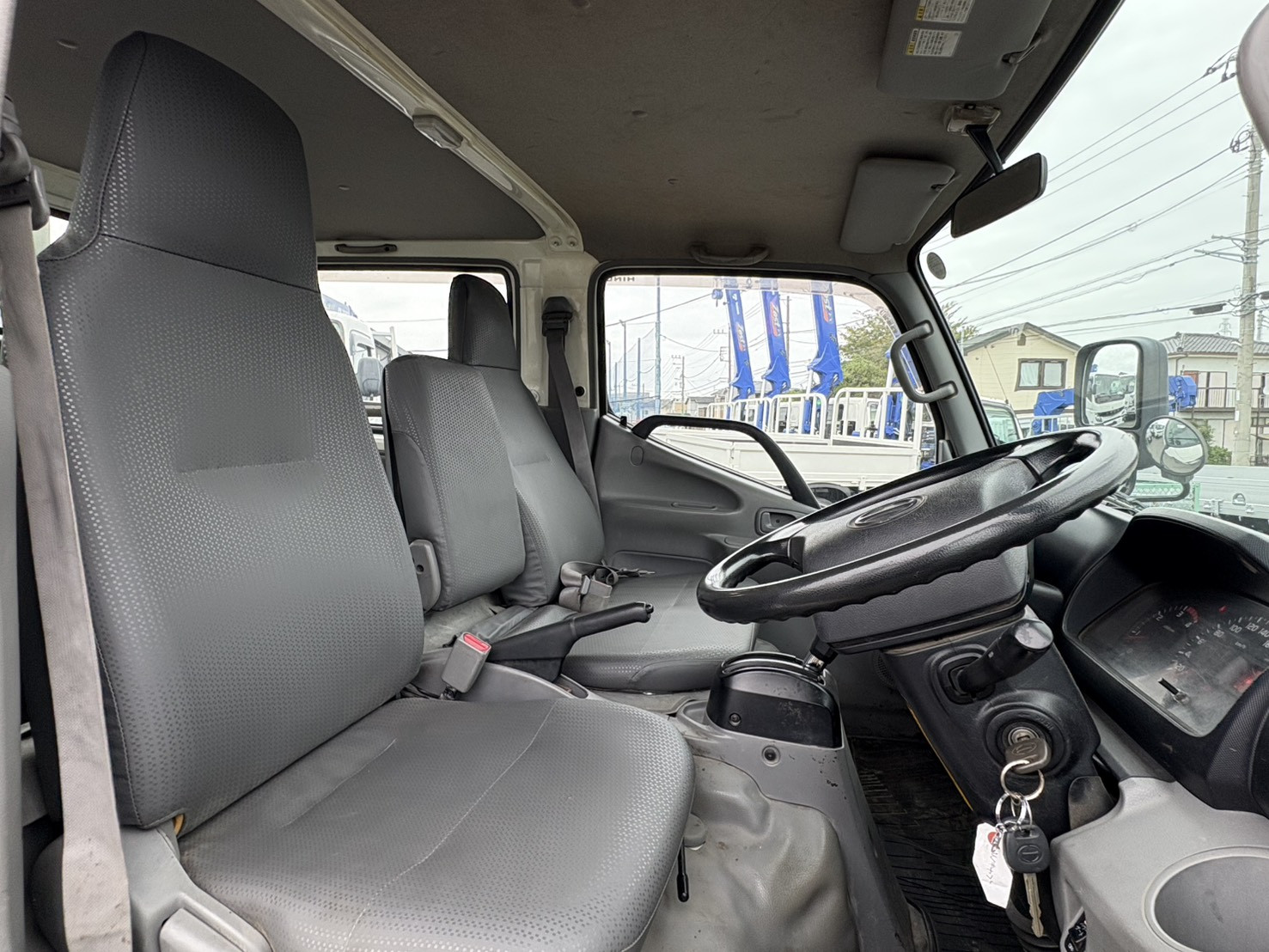 日野 デュトロ TPG-XZU605M(2WD)の写真27