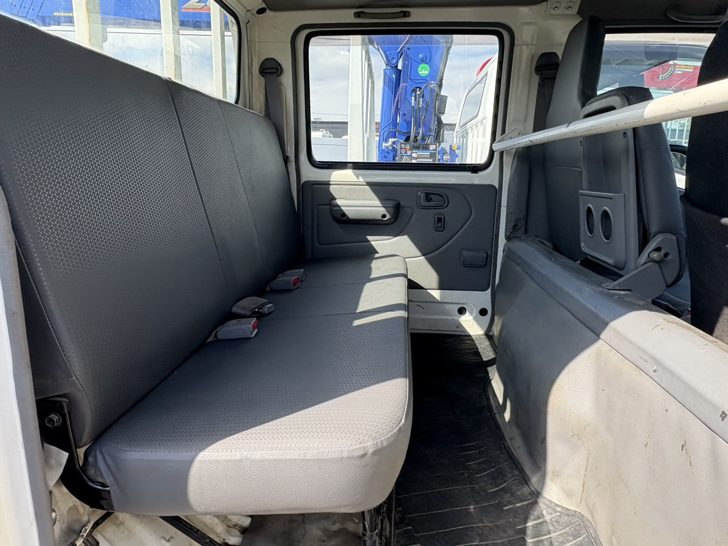 日野 デュトロ TPG-XZU605M(2WD)の写真37