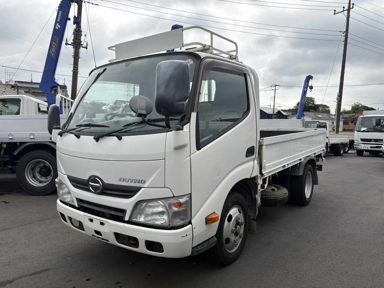 日野 デュトロ TKG-XZU605M(2WD)の写真1