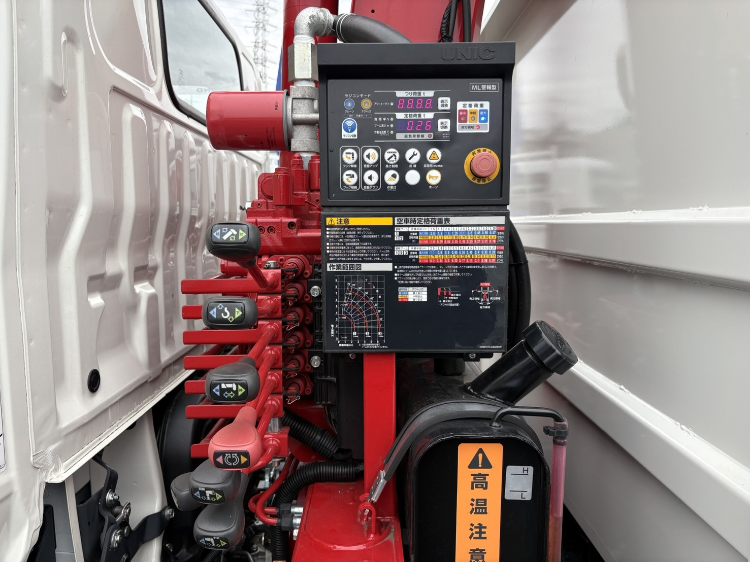 日野 デュトロ 2RG-XZU600T(2WD)の写真22