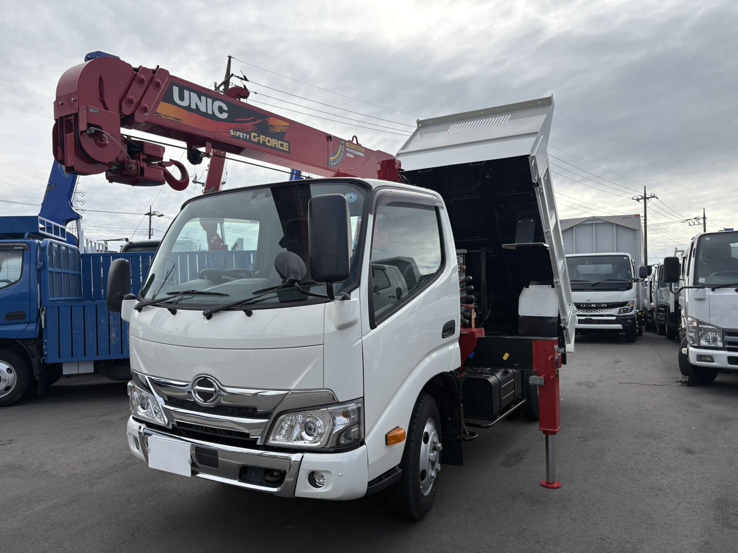 日野 デュトロ 2RG-XZU600T(2WD)の写真1