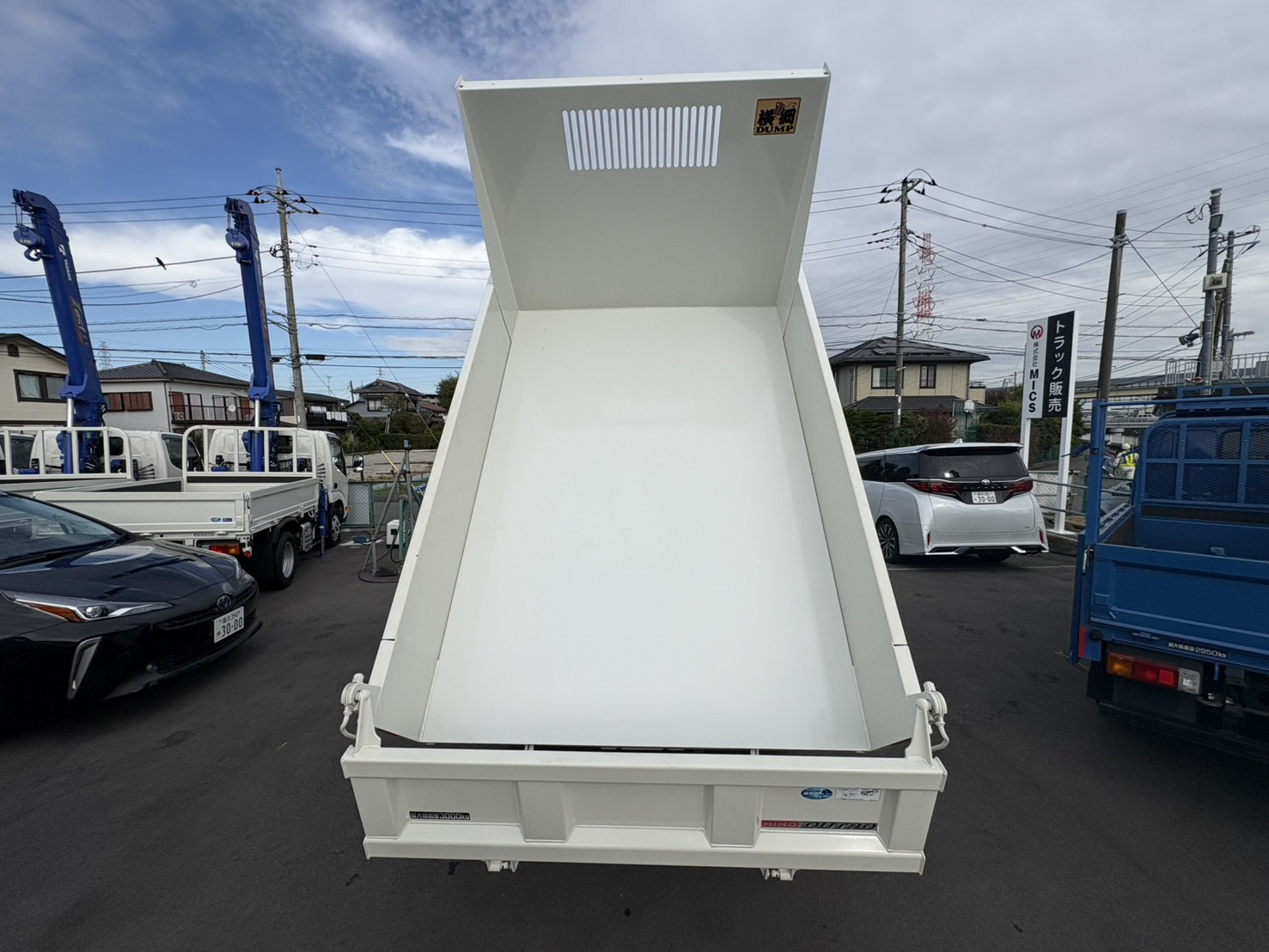 日野 デュトロ 2RG-XZU600T(2WD)の写真15