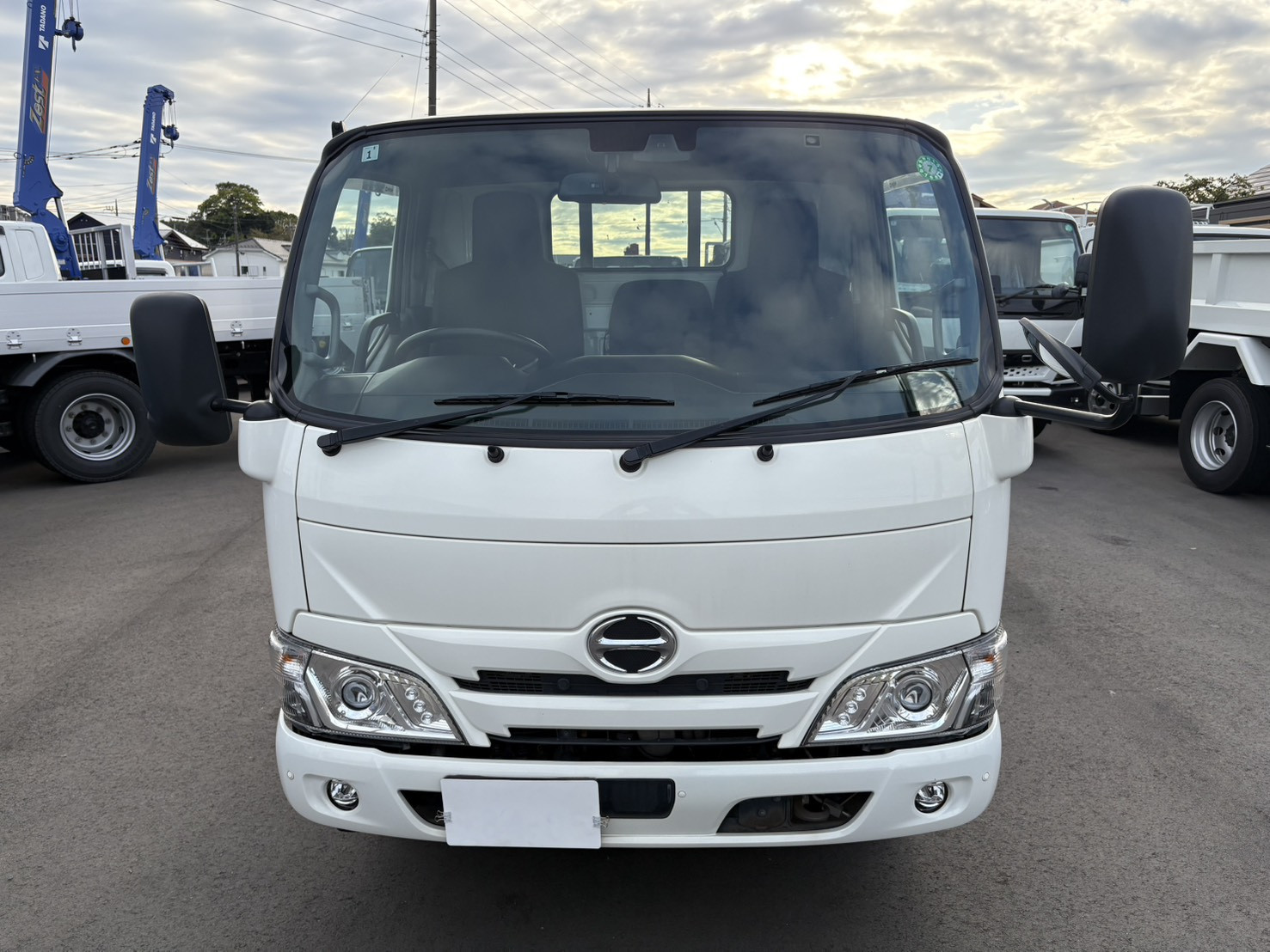 日野 デュトロ 2RG-XZC605M(2WD)の写真5