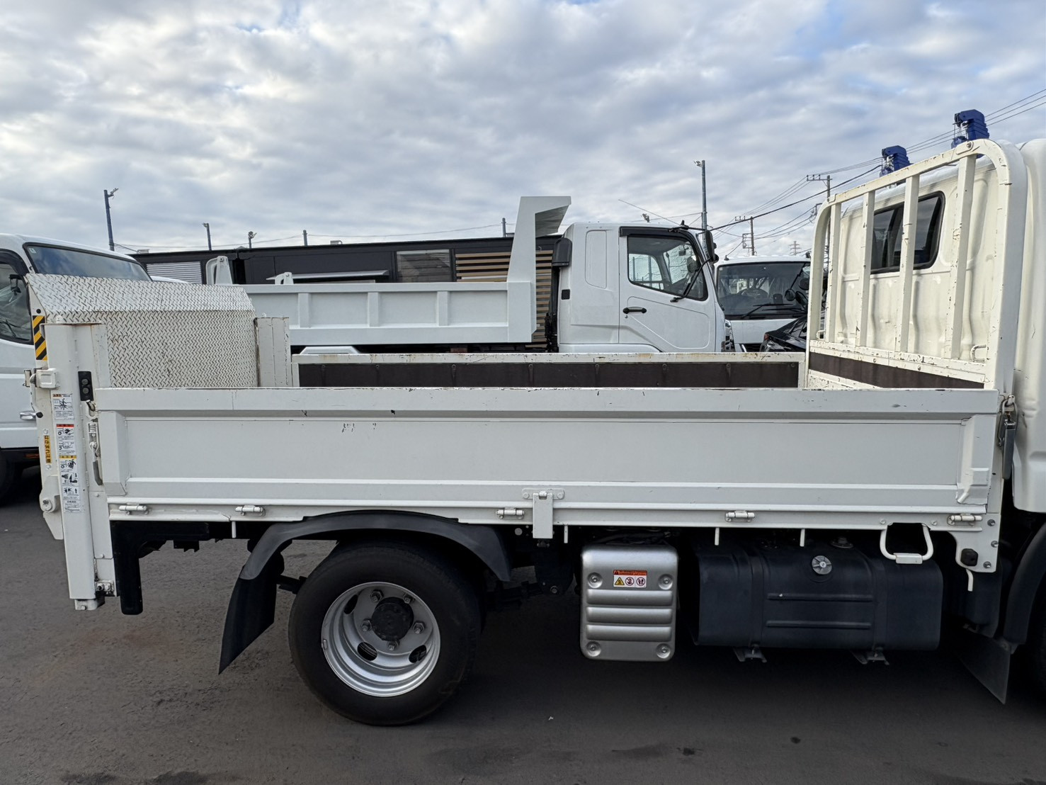 日野 デュトロ 2RG-XZC605M(2WD)の写真6