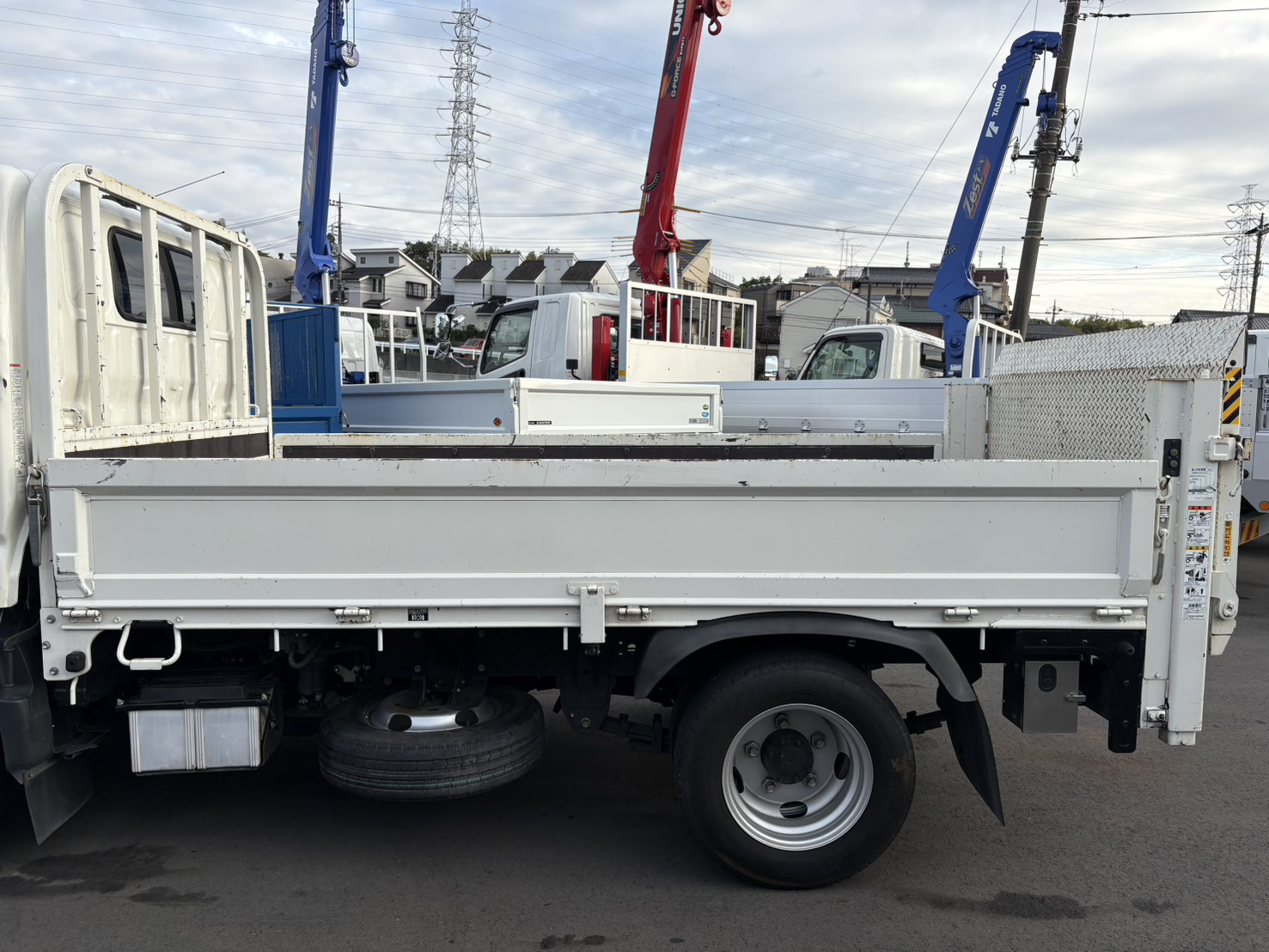 日野 デュトロ 2RG-XZC605M(2WD)の写真7