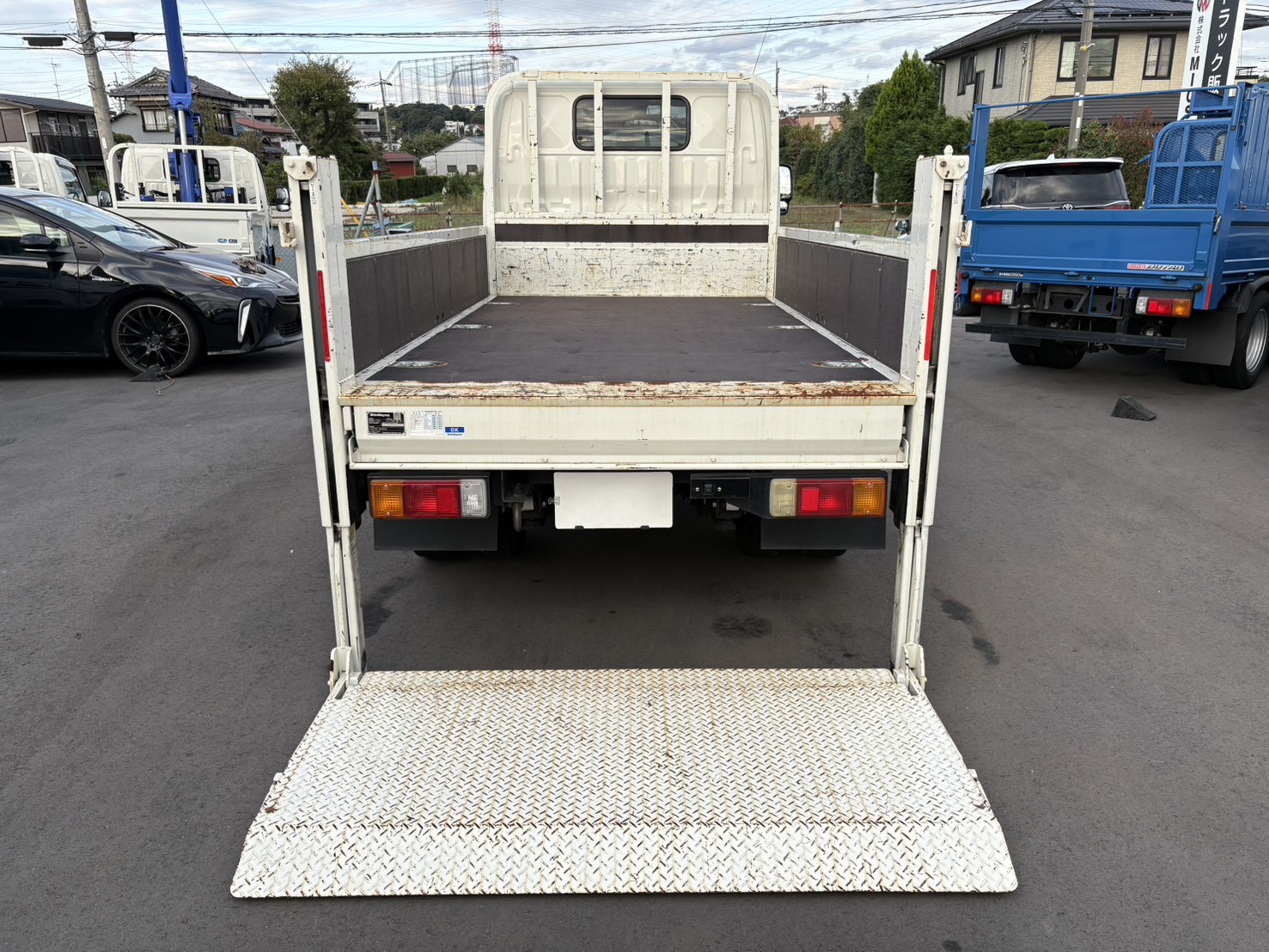 日野 デュトロ 2RG-XZC605M(2WD)の写真9