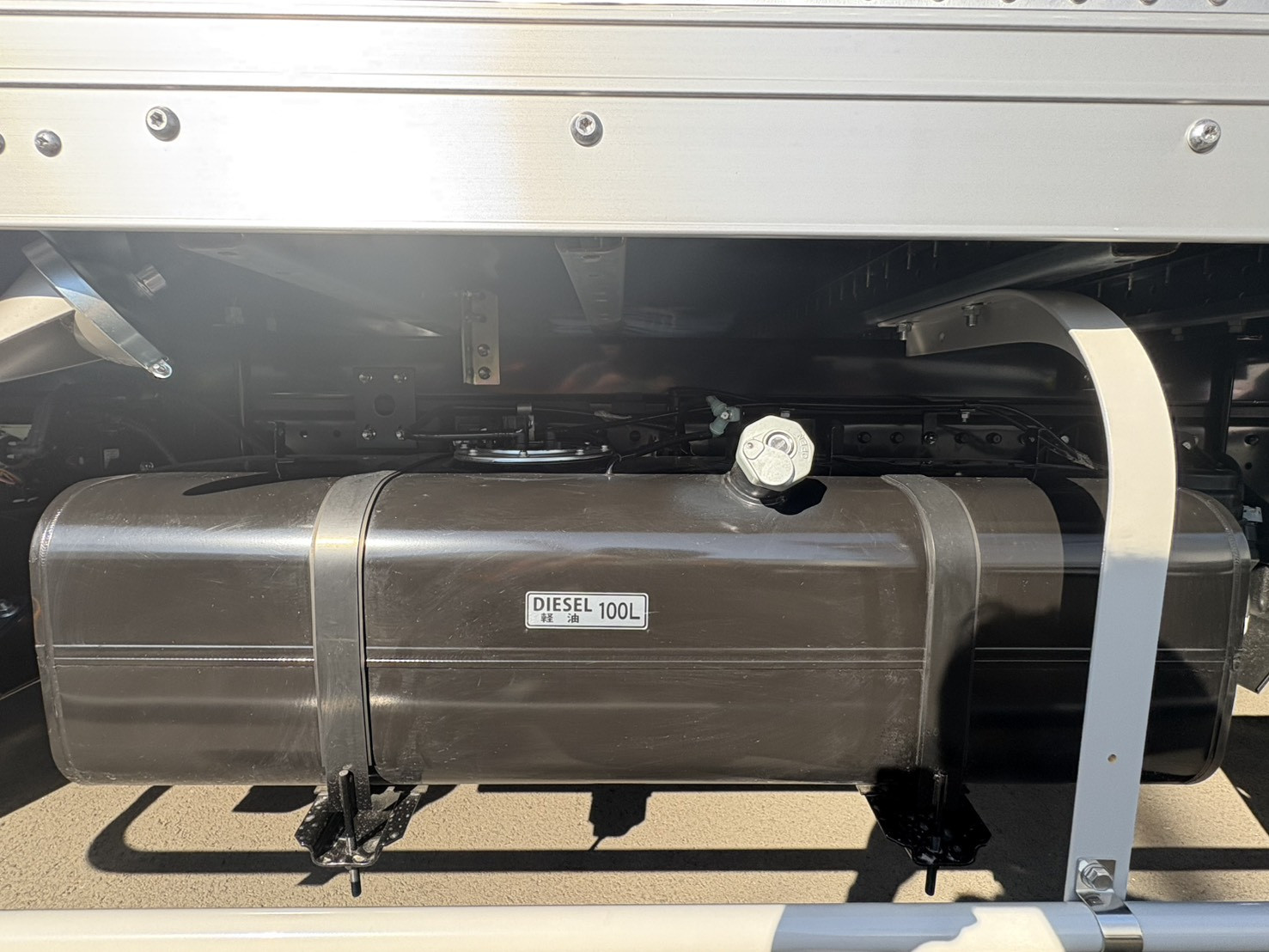 三菱 キャンター 2RG-FEAV0(2WD)の写真25