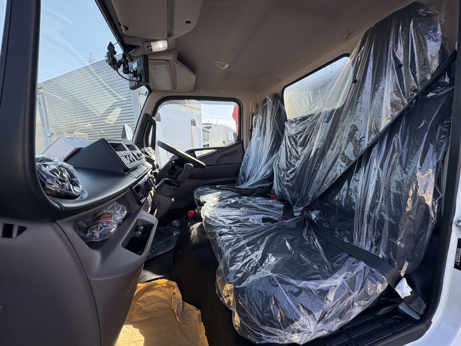 三菱 キャンター 2RG-FEAV0(2WD)の写真33