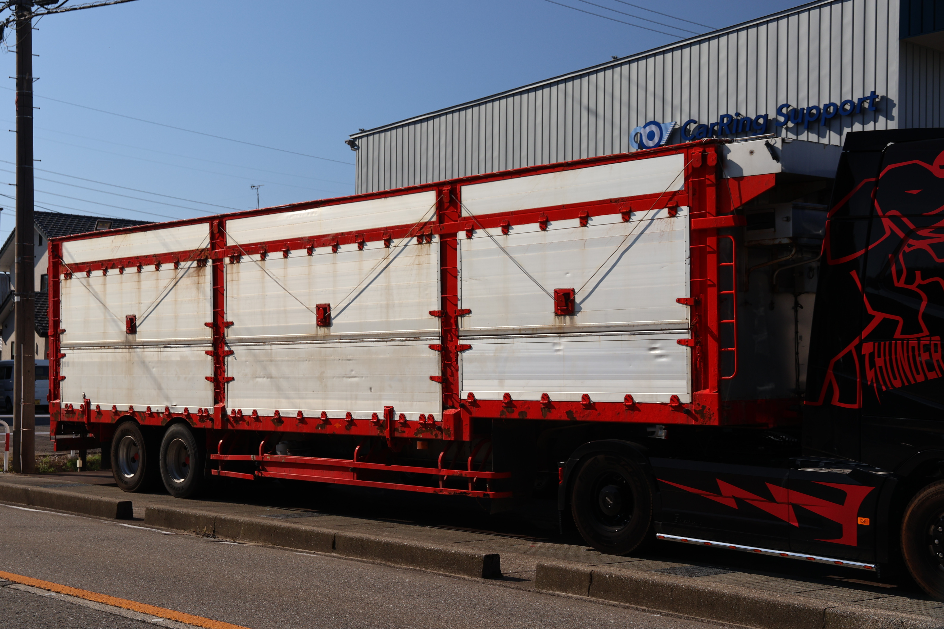 チップ運搬用トレーラー フルハーフ DFPDF241A｜中古トラックなら