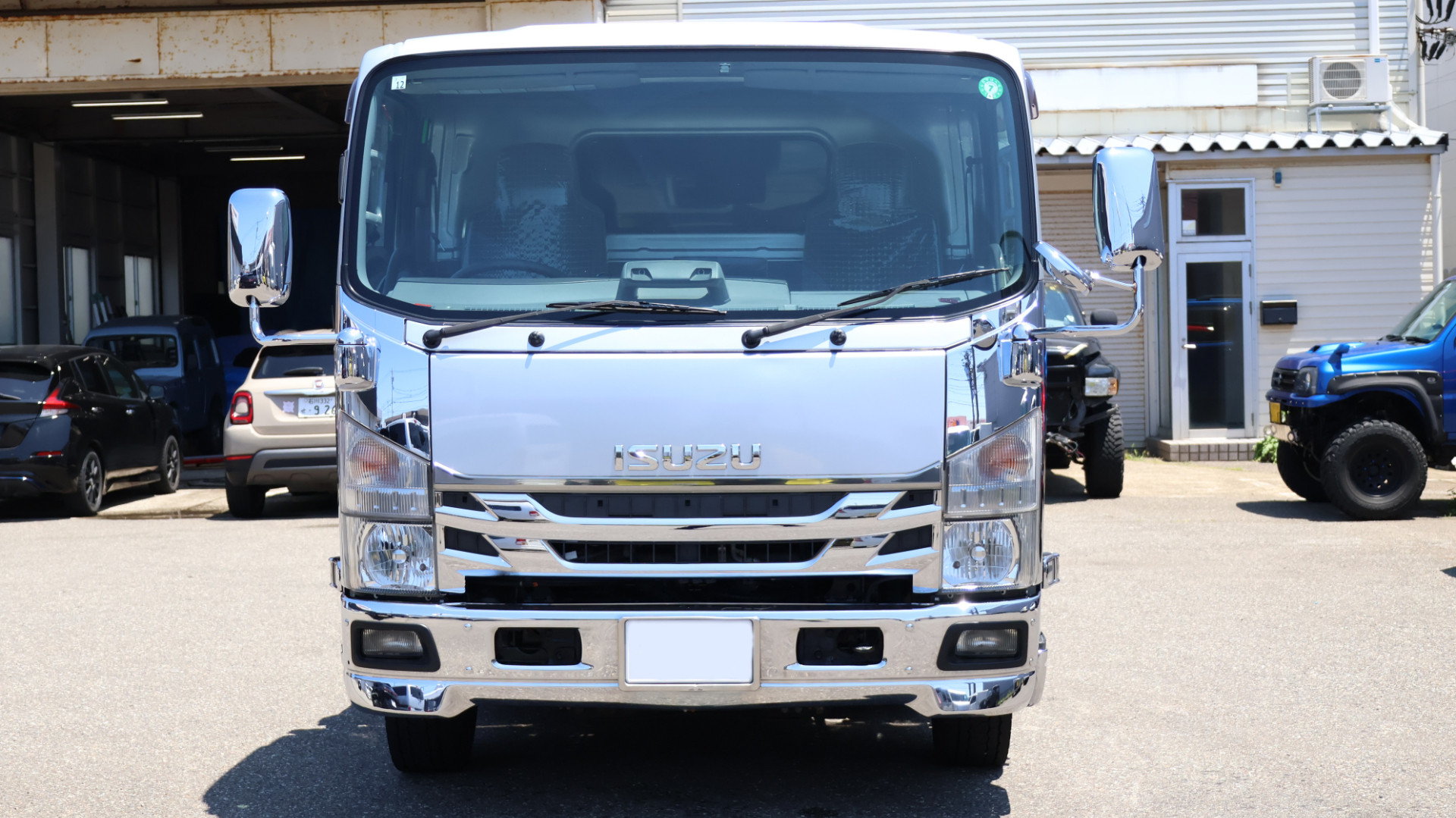 いすゞ エルフ 2PG-NPS88AN(4WD)の写真2