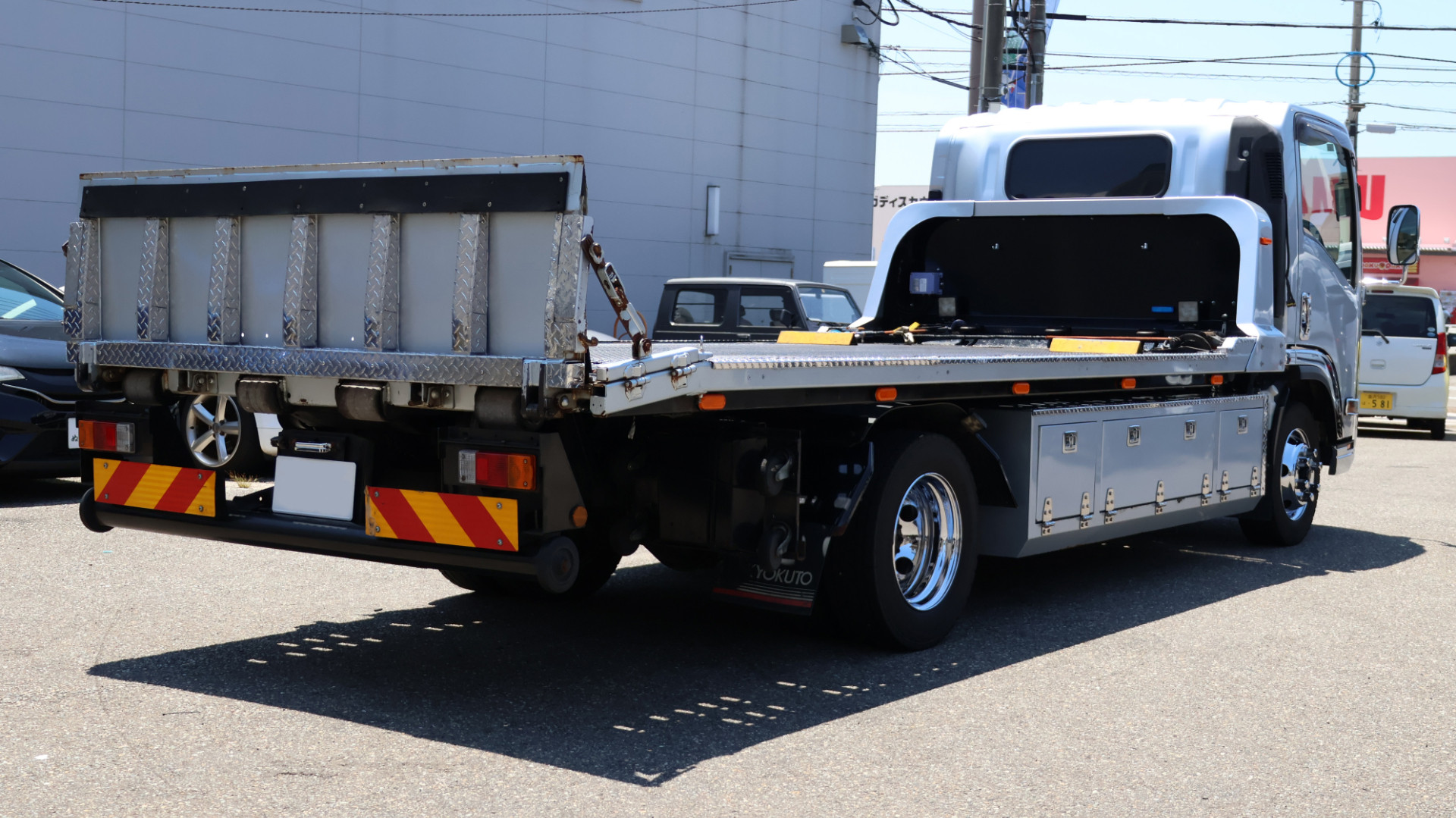 いすゞ エルフ 2PG-NPS88AN(4WD)の写真7