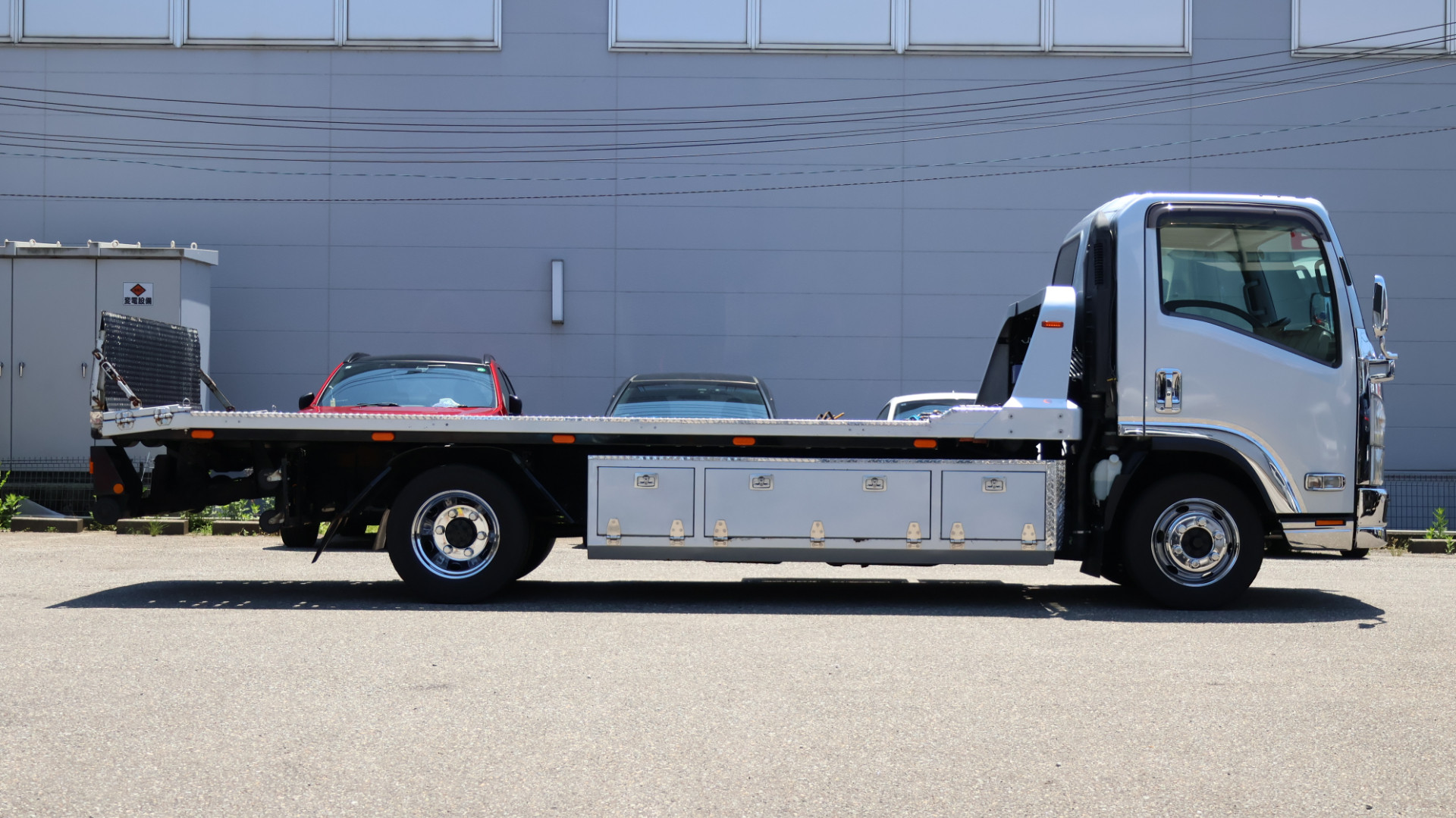 いすゞ エルフ 2PG-NPS88AN(4WD)の写真8