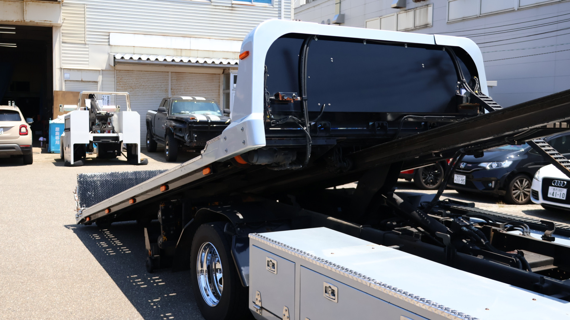 いすゞ エルフ 2PG-NPS88AN(4WD)の写真10