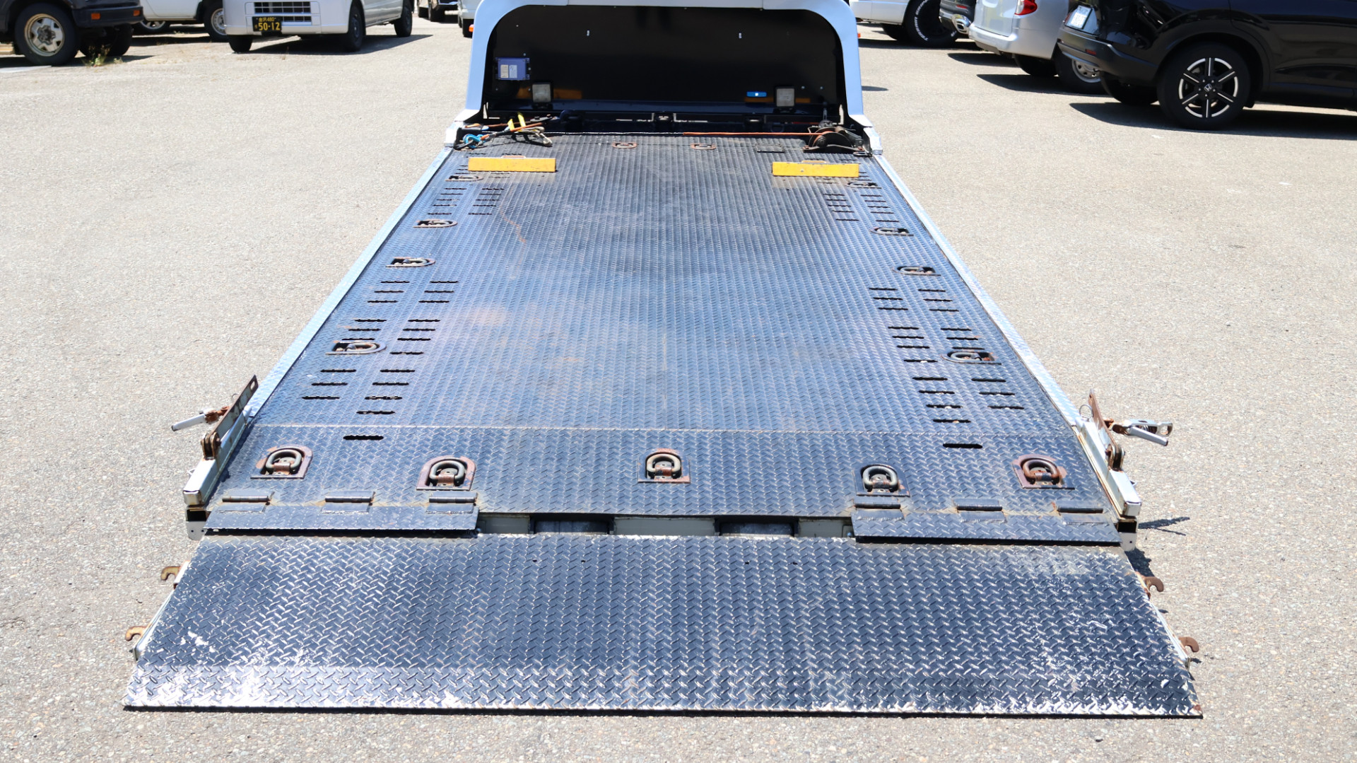 いすゞ エルフ 2PG-NPS88AN(4WD)の写真12