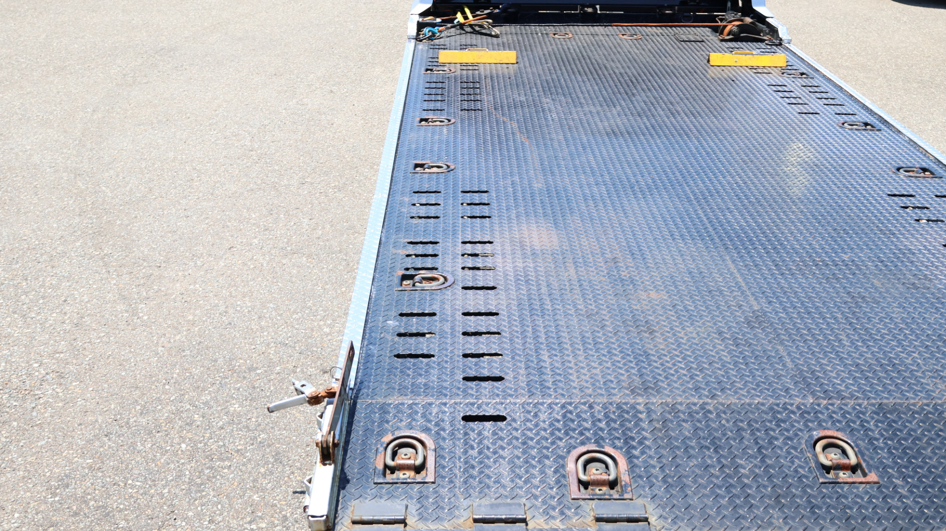 いすゞ エルフ 2PG-NPS88AN(4WD)の写真15