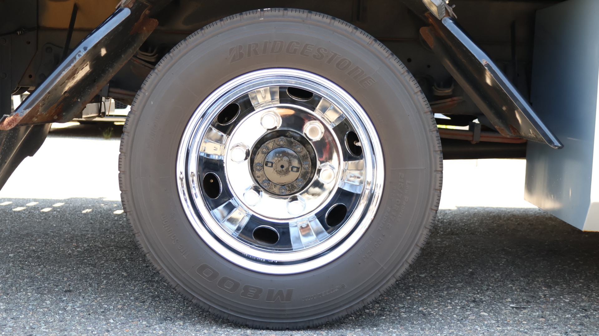 いすゞ エルフ 2PG-NPS88AN(4WD)の写真28