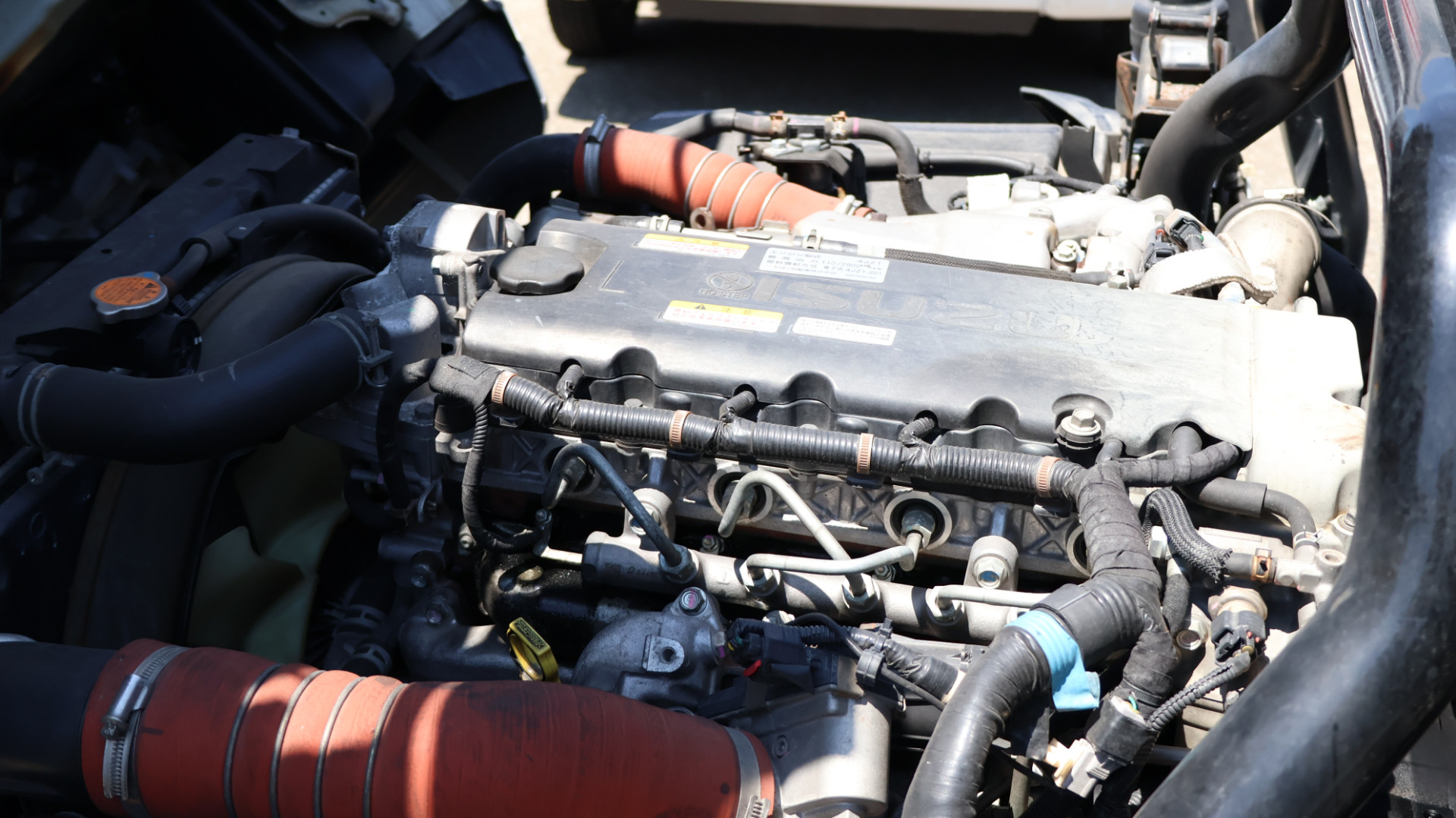 いすゞ エルフ 2PG-NPS88AN(4WD)の写真38