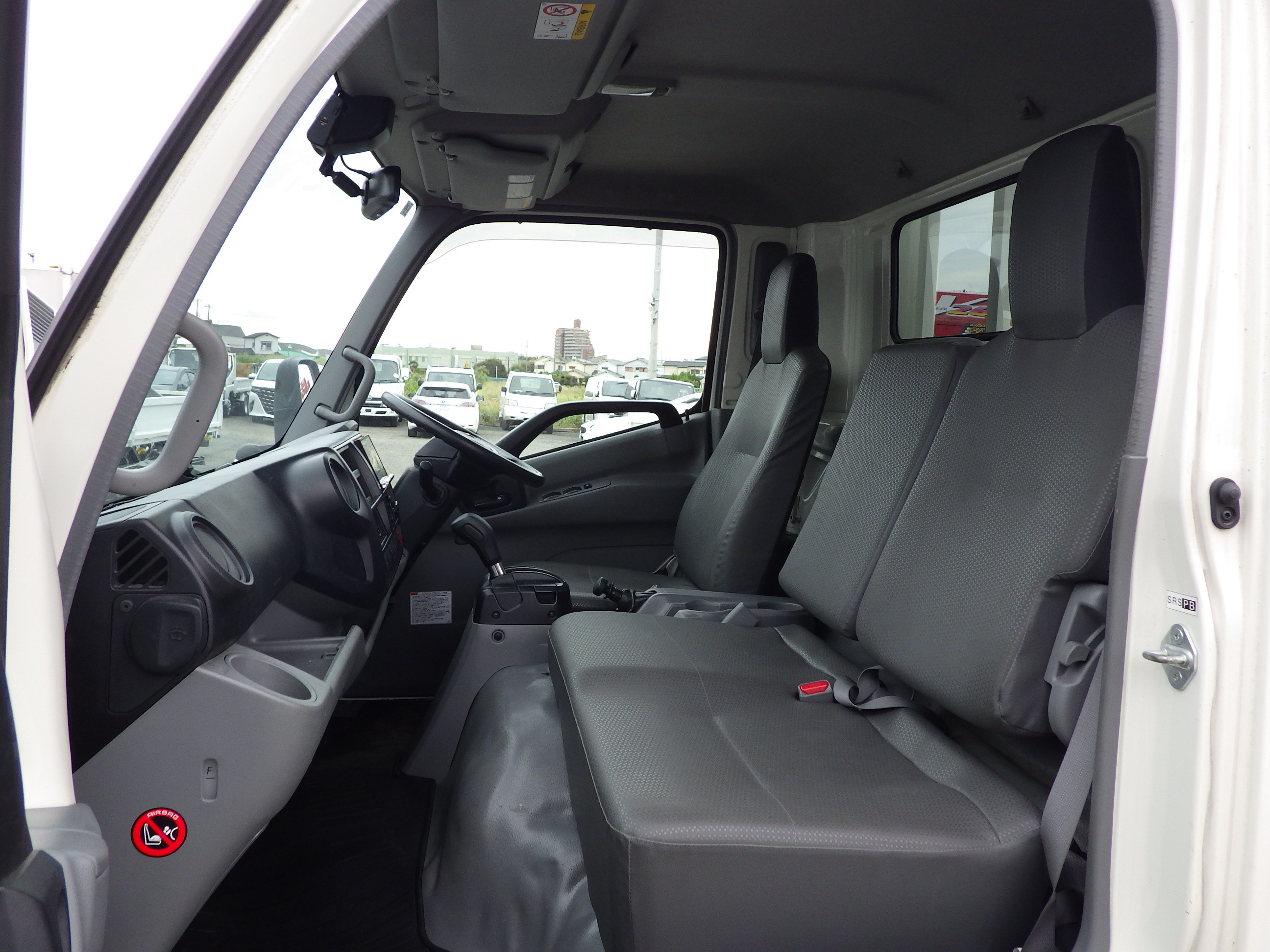 トヨタ ダイナ 2RG-XZU710(2WD)の写真8