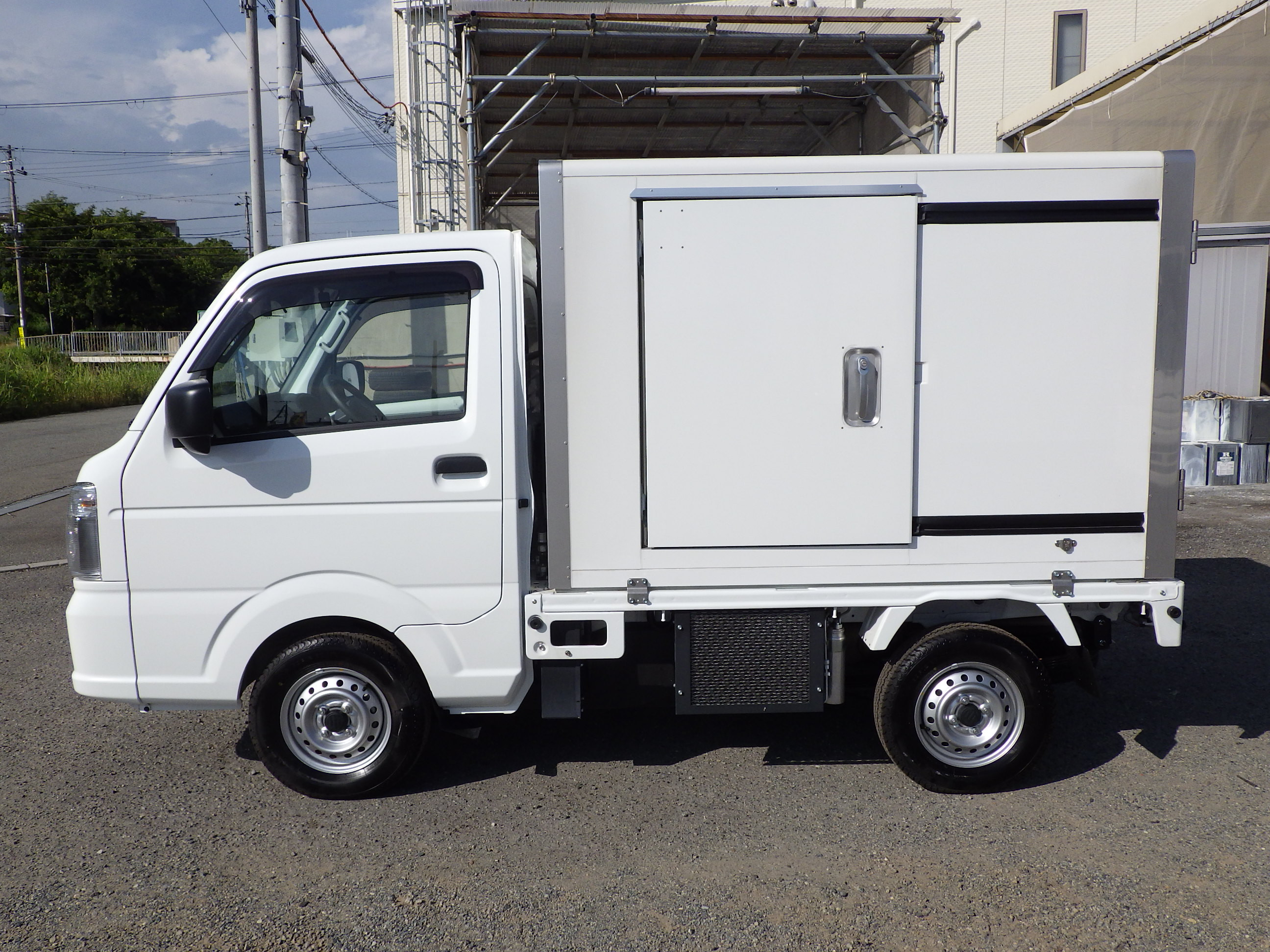 スズキ キャリイ ３BD-DA16T(2WD)の写真3