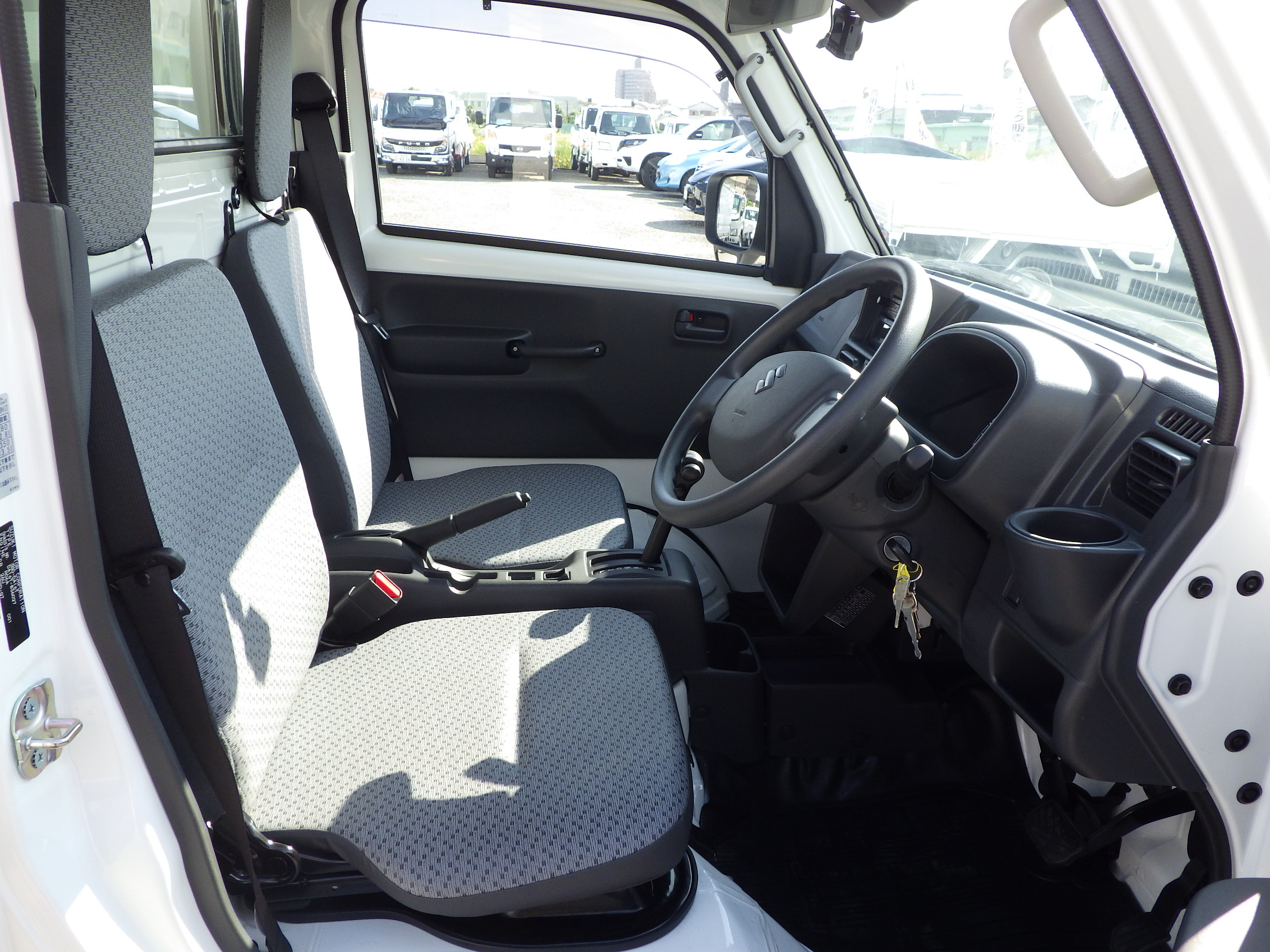 スズキ キャリイ ３BD-DA16T(2WD)の写真7