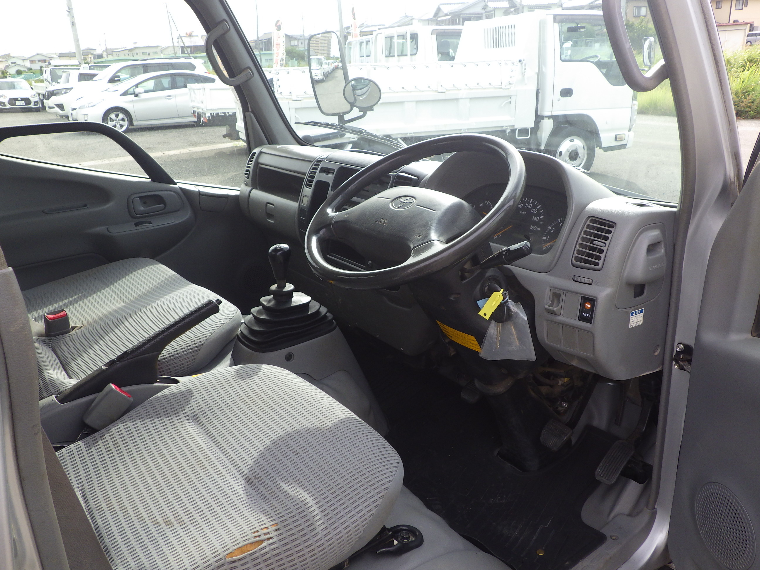 トヨタ ダイナ ABF-TRY230(2WD)の写真6