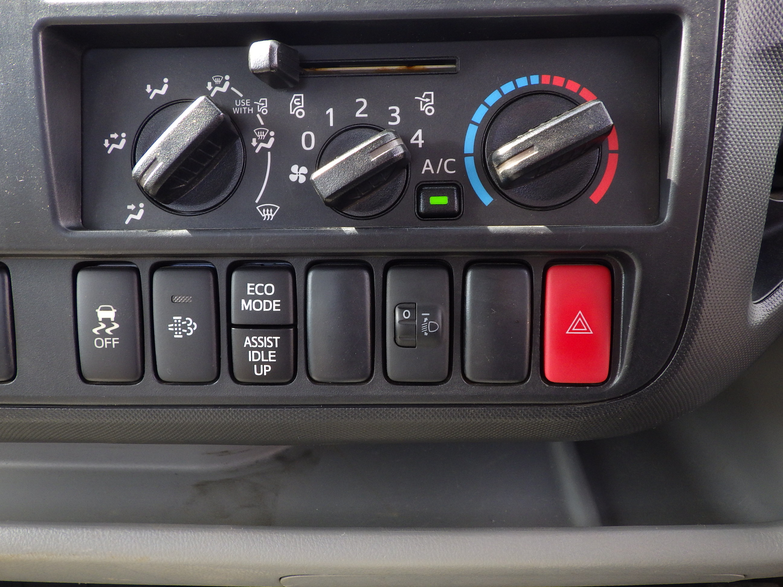 日野 デュトロ 2RG-XZU710M(2WD)の写真11